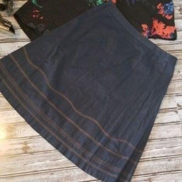 Anthropologie Faconnable Embroidered Skirt - Sz. 14 - Picture 6 of 6